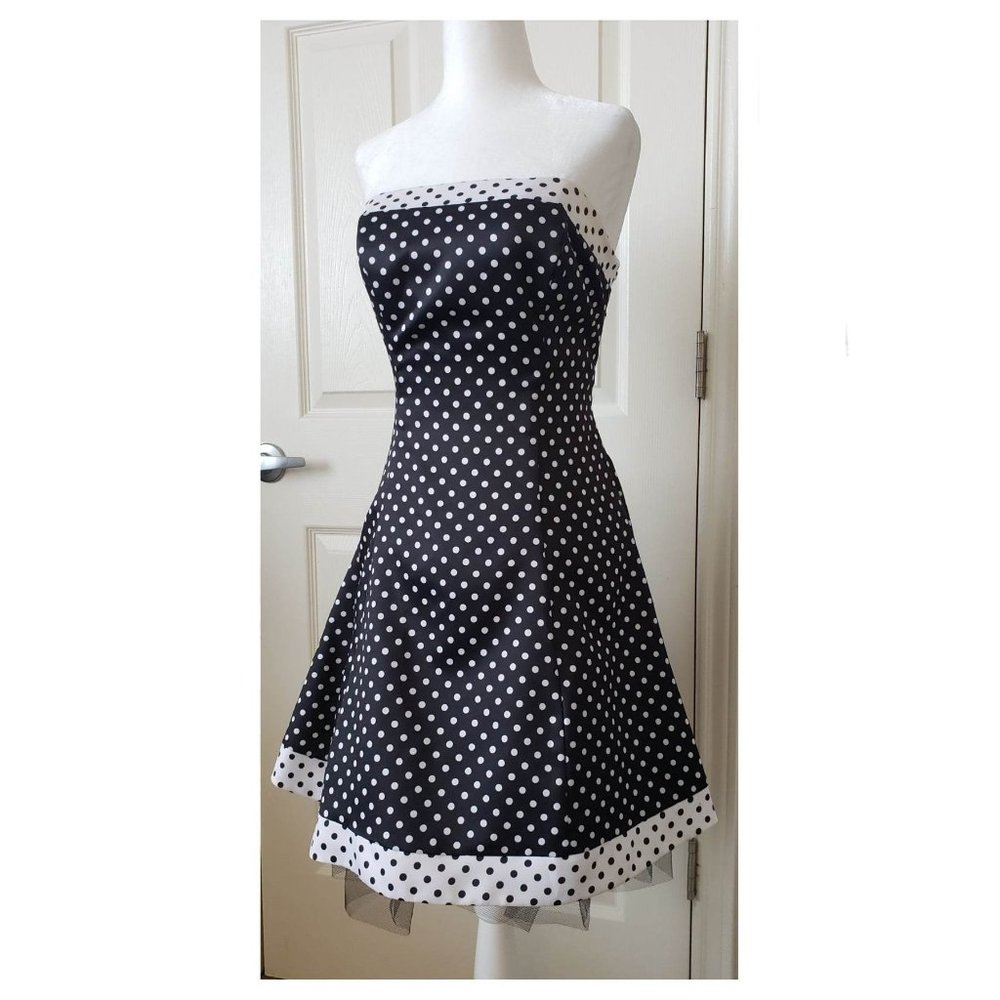 Black and White Polka Dot Strapless Satin Retro Party Dress with Corset Back